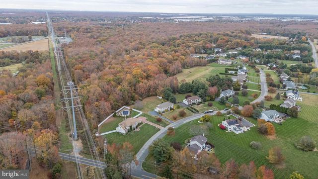 4 DRINKING BROOK RD, Monmouth Junction, NJ 08852