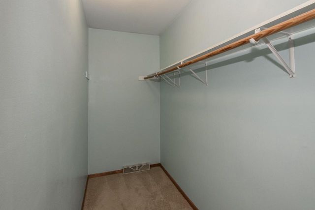 8160 Wildwood DRIVE, Oak Creek, WI 53154