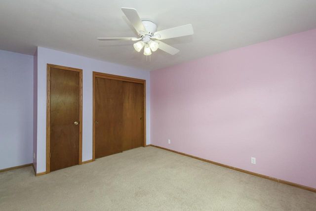 8160 Wildwood DRIVE, Oak Creek, WI 53154