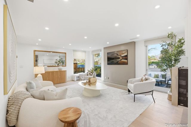 129 Lowell Avenue, Palo Alto, CA 94301