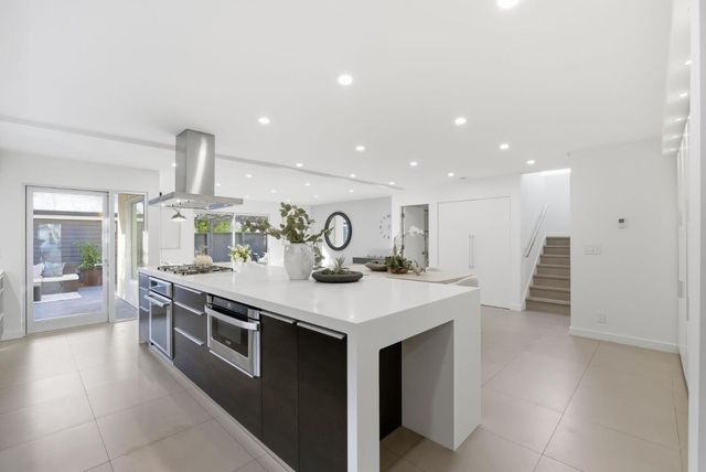 129 Lowell Avenue, Palo Alto, CA 94301