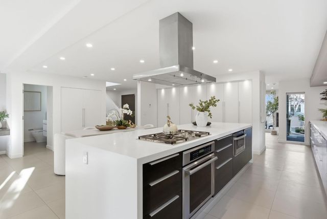 129 Lowell Avenue, Palo Alto, CA 94301