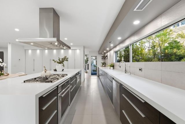 129 Lowell Avenue, Palo Alto, CA 94301