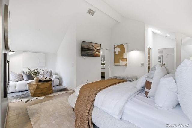 129 Lowell Avenue, Palo Alto, CA 94301