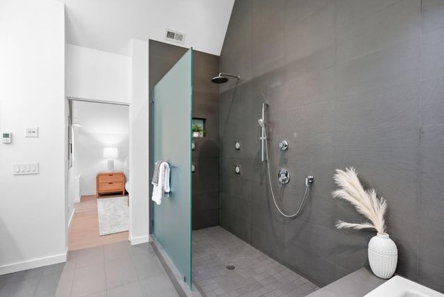 129 Lowell Avenue, Palo Alto, CA 94301