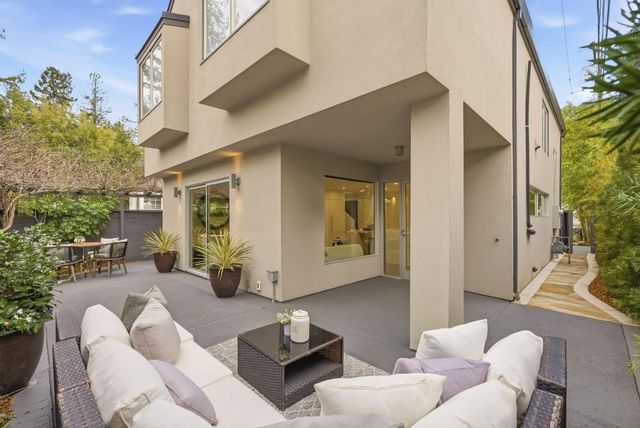 129 Lowell Avenue, Palo Alto, CA 94301