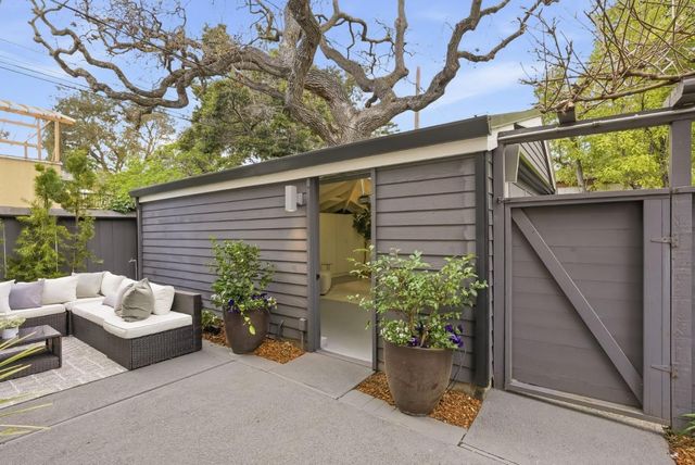 129 Lowell Avenue, Palo Alto, CA 94301