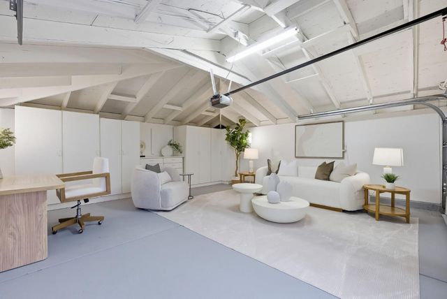 129 Lowell Avenue, Palo Alto, CA 94301