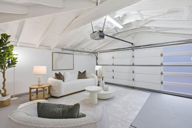 129 Lowell Avenue, Palo Alto, CA 94301