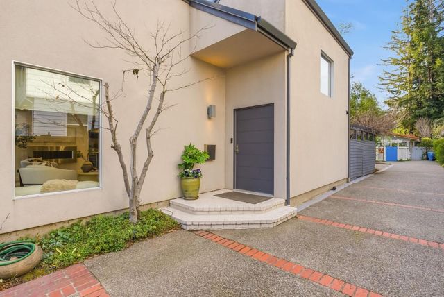 129 Lowell Avenue, Palo Alto, CA 94301