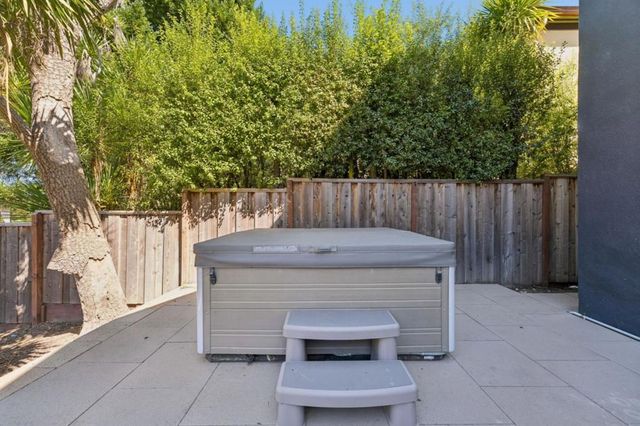 280 Angelita Avenue, Pacifica, CA 94044