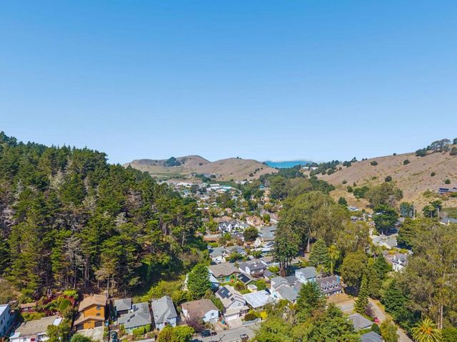280 Angelita Avenue, Pacifica, CA 94044