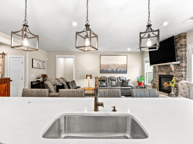 102 Mohegan Way, Greenville, SC 29607