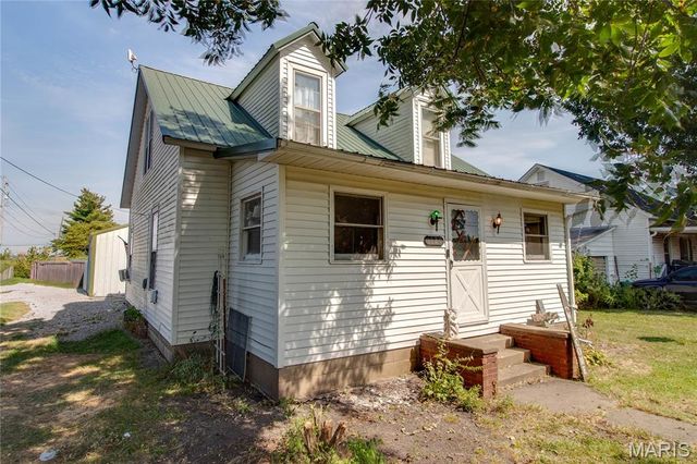 1120 S Main Street, Carrollton, IL 62016