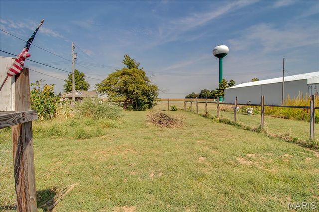 1120 S Main Street, Carrollton, IL 62016