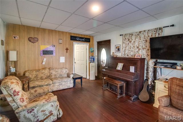 1120 S Main Street, Carrollton, IL 62016