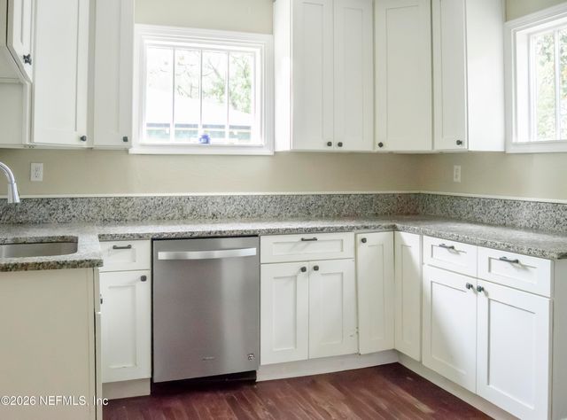 525 66TH Street, Jacksonville, FL 32208