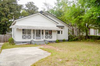 525 66TH Street, Jacksonville, FL 32208