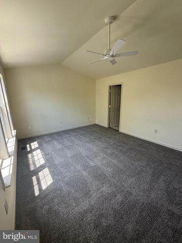 9905 KURTYKA CIR, Hagerstown, MD 21740