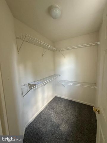 9905 KURTYKA CIR, Hagerstown, MD 21740