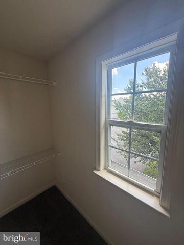 9905 KURTYKA CIR, Hagerstown, MD 21740