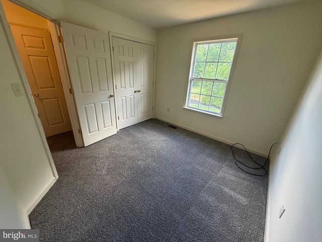 9905 KURTYKA CIR, Hagerstown, MD 21740