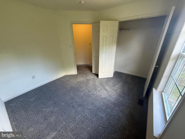 9905 KURTYKA CIR, Hagerstown, MD 21740