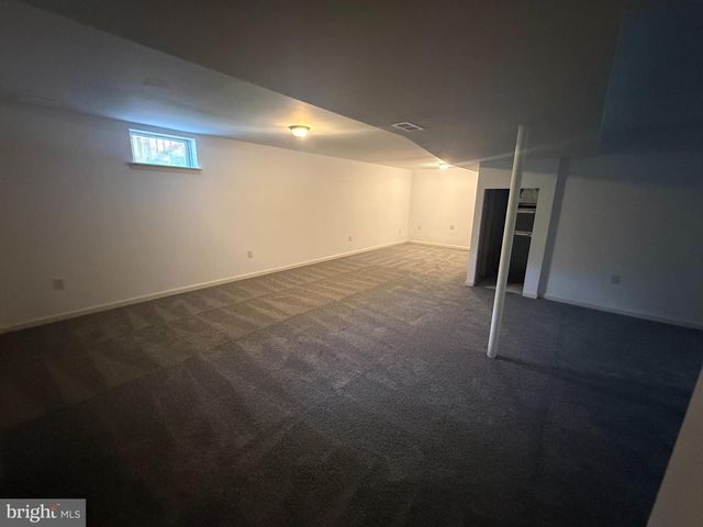 9905 KURTYKA CIR, Hagerstown, MD 21740