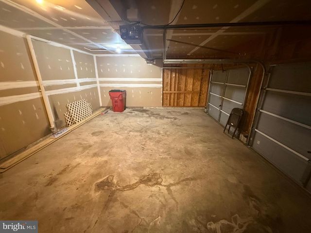 9905 KURTYKA CIR, Hagerstown, MD 21740