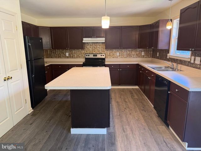 9905 KURTYKA CIR, Hagerstown, MD 21740