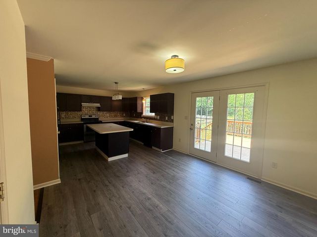 9905 KURTYKA CIR, Hagerstown, MD 21740
