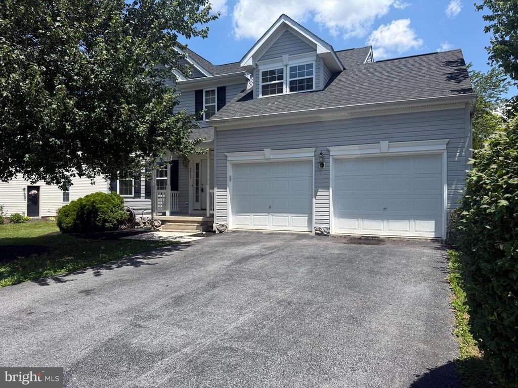 9905 KURTYKA CIR, Hagerstown, MD 21740