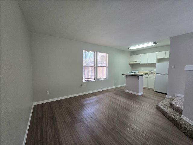 513 South Park DR 201, Austin, TX 78704
