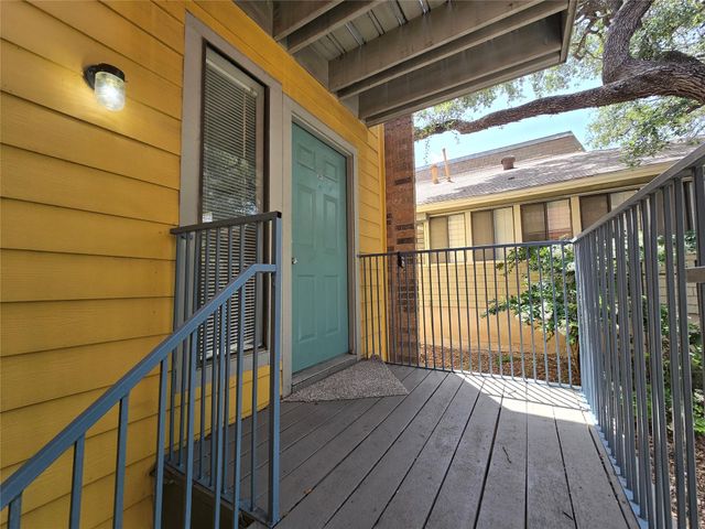 513 South Park DR 201, Austin, TX 78704