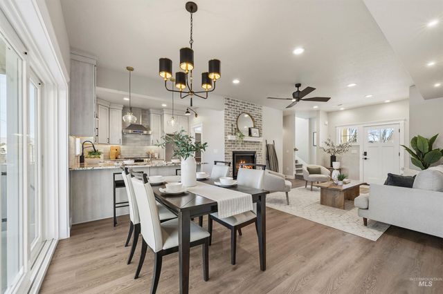 10093 W Mcmillan Rd, Boise, ID 83704