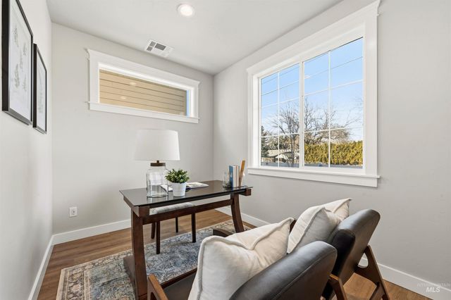 10093 W Mcmillan Rd, Boise, ID 83704