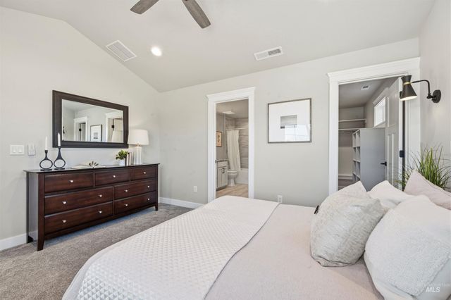 10093 W Mcmillan Rd, Boise, ID 83704