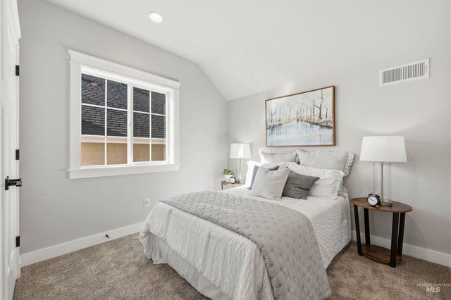 10093 W Mcmillan Rd, Boise, ID 83704