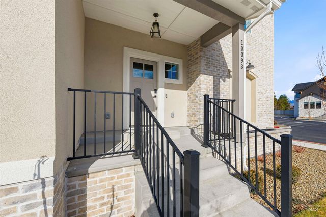 10093 W Mcmillan Rd, Boise, ID 83704