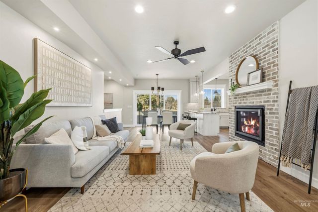 10093 W Mcmillan Rd, Boise, ID 83704