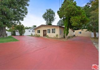 7412 Jamieson Avenue, Reseda, CA 91335