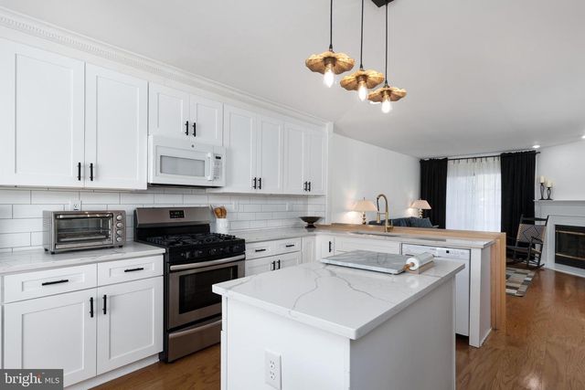 517 TUXFORD CT, Pennington, NJ 08534