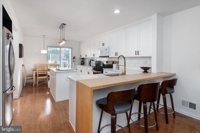 517 TUXFORD CT, Pennington, NJ 08534