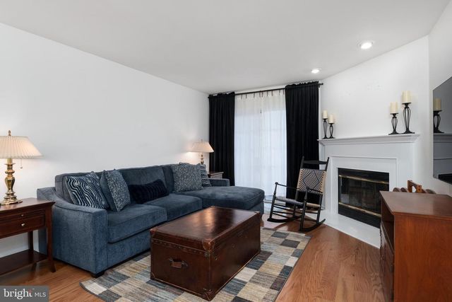 517 TUXFORD CT, Pennington, NJ 08534