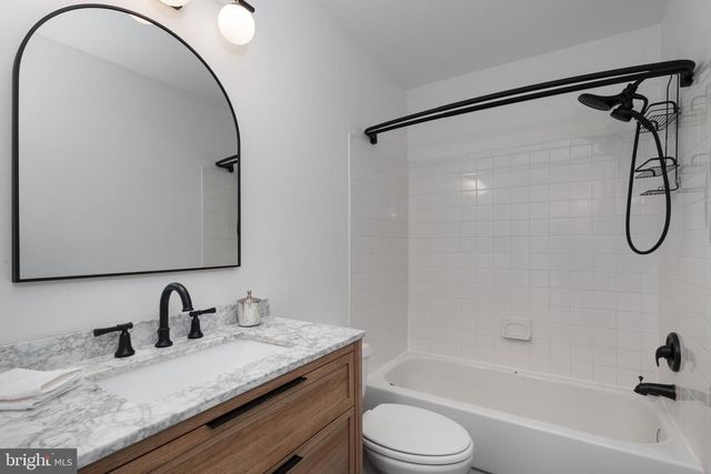 517 TUXFORD CT, Pennington, NJ 08534