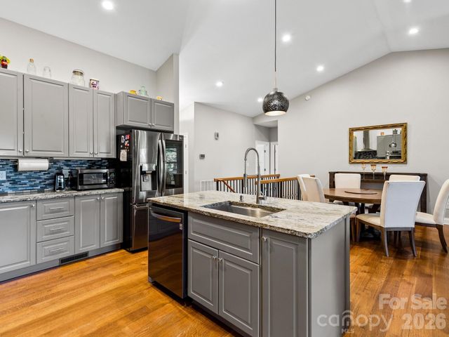 156 Dogwood Drive, Weaverville, NC 28787