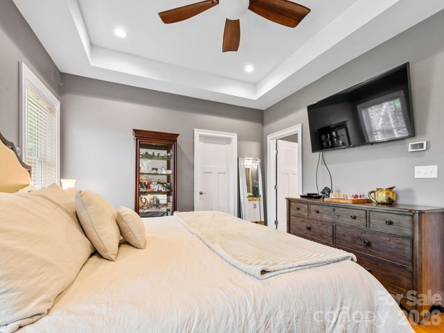 156 Dogwood Drive, Weaverville, NC 28787