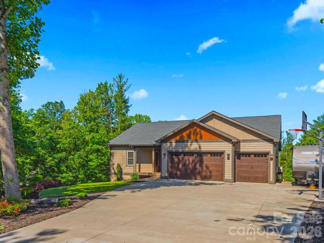 156 Dogwood Drive, Weaverville, NC 28787