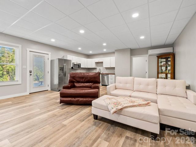 156 Dogwood Drive, Weaverville, NC 28787