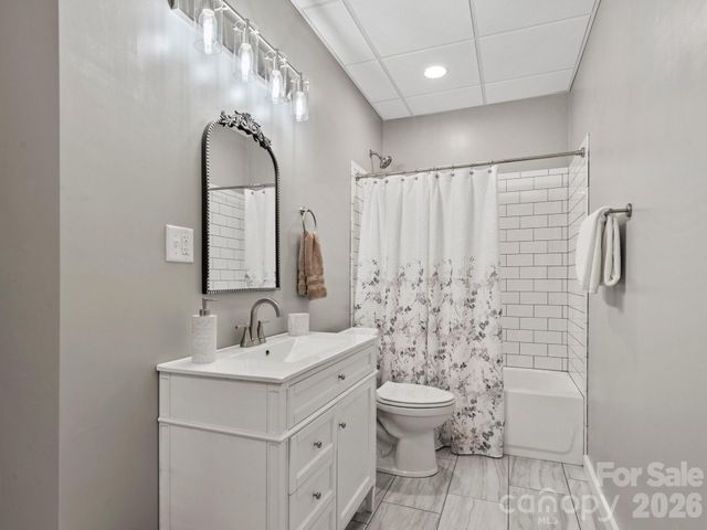156 Dogwood Drive, Weaverville, NC 28787